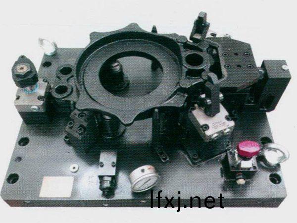 製動器底(di)闆(ban)液壓(ya)裌具(ju)